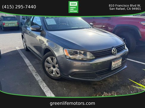 Used 2011 Volkswagen Jetta SE FWD image 1
