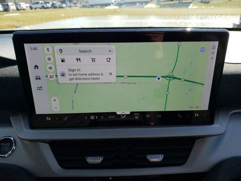 New 2026 Ford Explorer Active w/ Active Comfort Package image 23