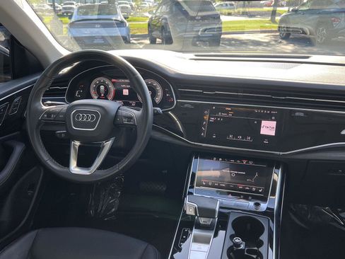 Used 2023 Audi Q8 Prestige AWD/4WD image 24