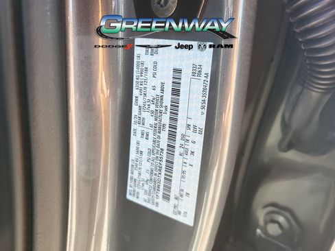 Used 2024 Ford F350 Platinum w/ FX4 Off-Road Package image 32