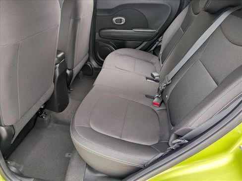 Used 2016 Kia Soul image 15
