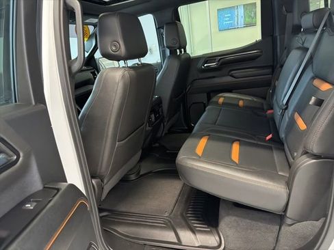 Used 2024 GMC Sierra 1500 AT4 w/ Technology Package image 21