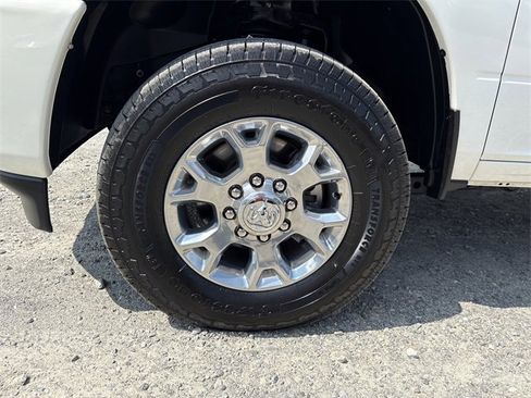 Used 2024 RAM 3500 Laramie image 11