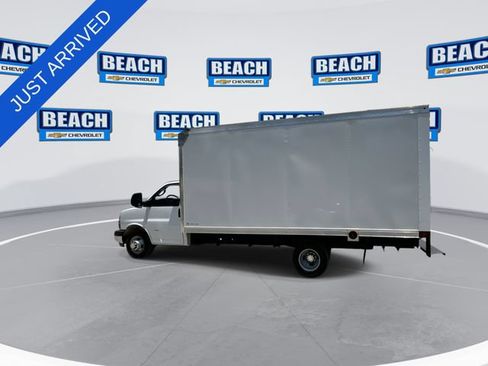 New 2026 Chevrolet Express 3500 w/ Power Convenience Package RWD image 5