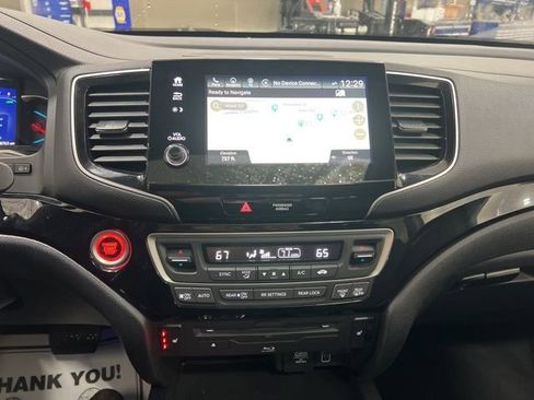 Used 2019 Honda Pilot Touring image 12