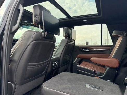 Used 2024 GMC Yukon Denali Ultimate image 18