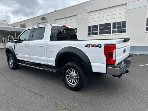 Used 2019 Ford F350 Lariat w/ Lariat Ultimate Package AWD/4WD image 4