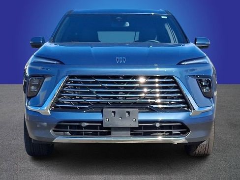 Certified 2025 Buick Enclave Preferred image 2