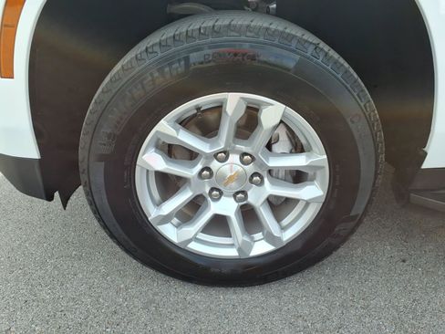 Used 2025 Chevrolet Tahoe LT AWD/4WD image 9