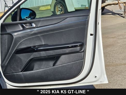 Used 2025 Kia K5 GT-Line image 31