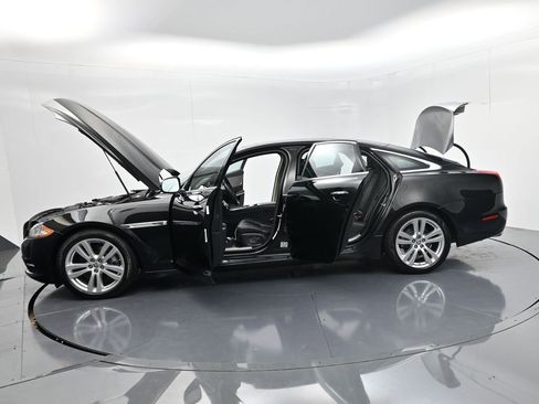 Used 2011 Jaguar XJ L image 62