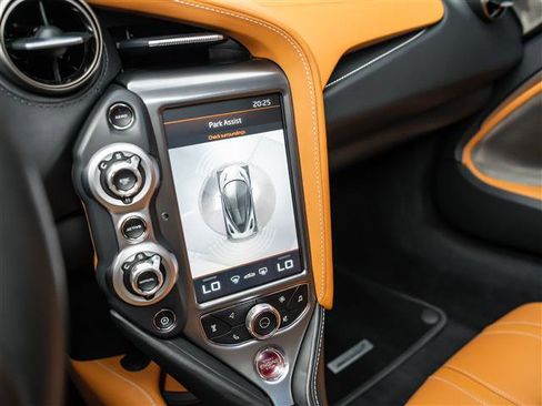 Used 2020 McLaren 720S Luxury image 21