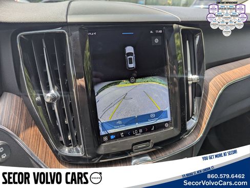 Certified 2023 Volvo XC60 B5 Plus w/ Climate Package image 15
