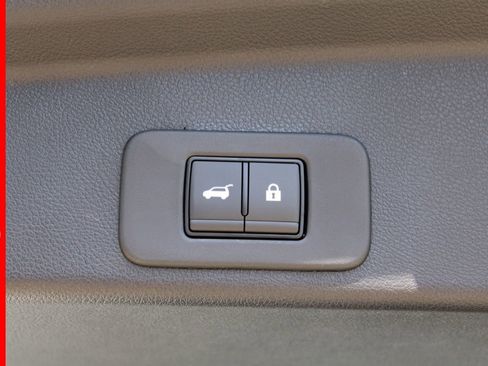 New 2025 Nissan Murano SL image 6