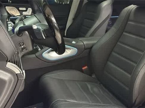 Used 2024 Mercedes-Benz GLS 580 4MATIC image 28