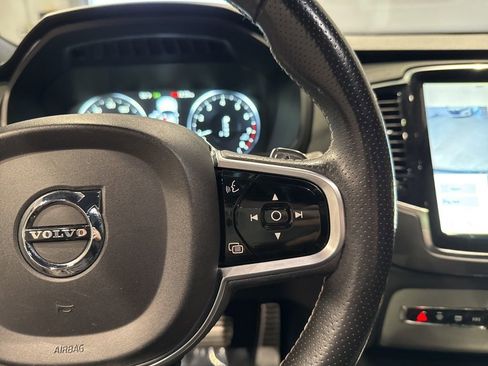 Used 2017 Volvo XC90 T5 R-Design image 22