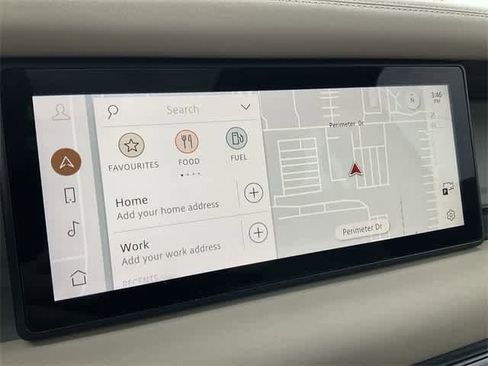 Used 2023 Land Rover Defender 110 S image 22