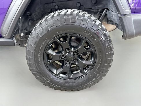 Used 2023 Jeep Wrangler Sport AWD/4WD image 28