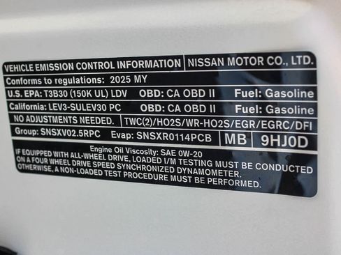 Used 2025 Nissan Altima 2.5 SV FWD image 27