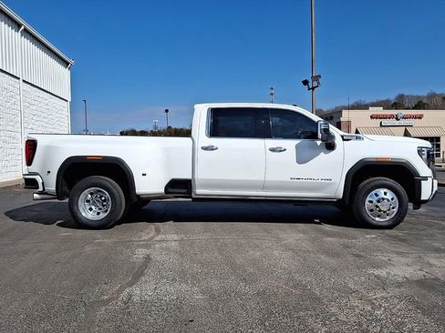 Used 2024 GMC Sierra 3500 Denali w/ Denali Reserve Package image 7