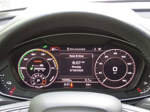Used 2020 Audi Q5 e Prestige w/ Prestige Package AWD/4WD image 25