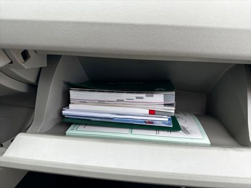 Used 2015 Toyota Prius Three image 24