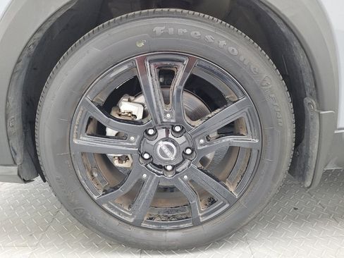 Used 2023 Nissan Kicks SR w/ SR Premium Package FWD image 31