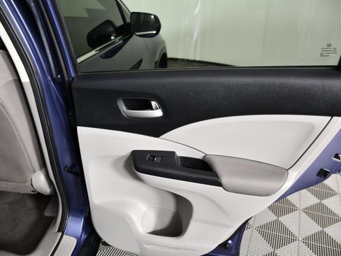 Used 2014 Honda CR-V LX image 41
