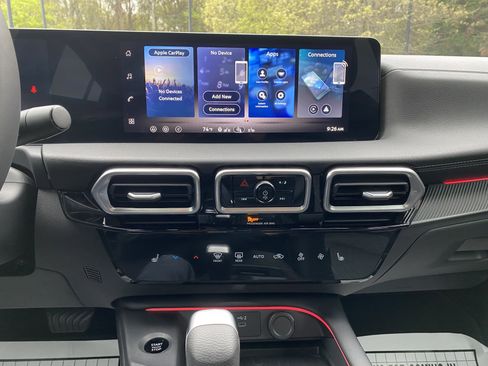 Used 2026 Nissan Sentra SV w/ SV Convenience Package image 23