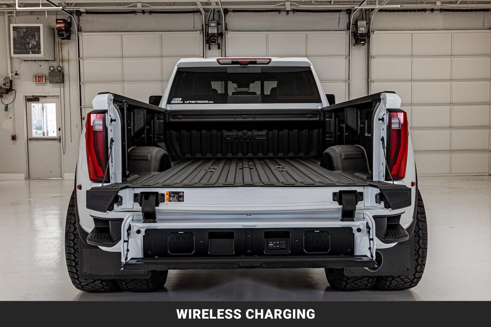 Used 2026 GMC Sierra 3500 Denali Ultimate AWD/4WD image 9