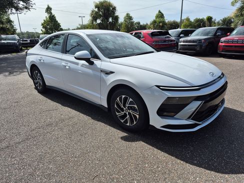 New 2026 Hyundai Sonata Blue FWD image 8