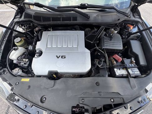 Used 2011 Toyota Camry XLE w/ SE/XLE Extra-Value Pkg FWD image 20