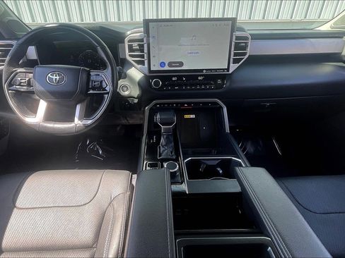 Used 2024 Toyota Tundra Limited AWD/4WD image 19