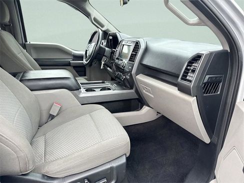 Used 2017 Ford F150 XLT w/ Equipment Group 302A Luxury image 22