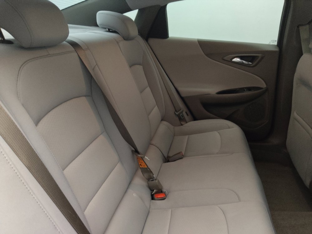 Used 2021 Chevrolet Malibu LS FWD image 19