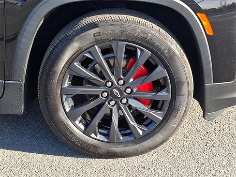 Used 2022 Chevrolet Traverse RS image 8