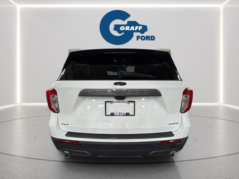 Used 2022 Ford Explorer XLT w/ Equipment Group 202A image 6