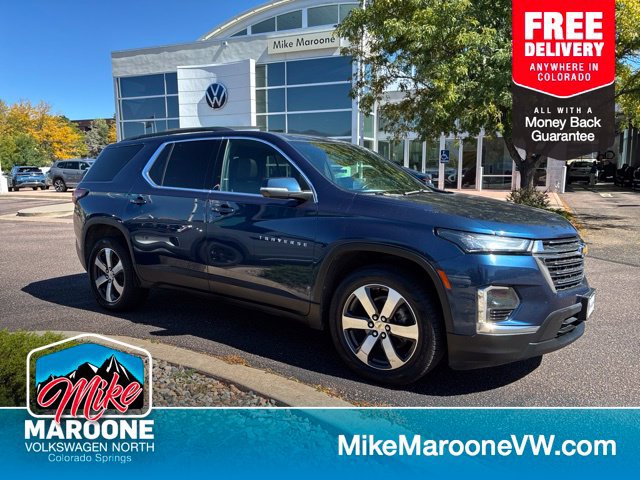 Used 2022 Chevrolet Traverse LT w/ LT Premium Package FWD image 1