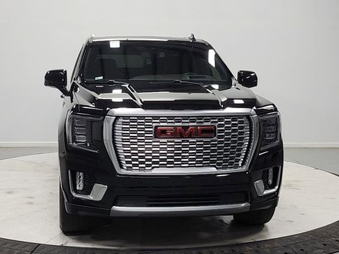 Used 2021 GMC Yukon XL Denali AWD/4WD image 2
