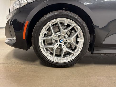 Used 2025 BMW 330i xDrive Sedan AWD/4WD image 11