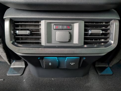 New 2025 Ford F150 Platinum w/ Equipment Group 702A High image 14