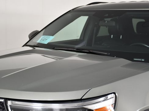 Used 2020 Ford Explorer XLT w/ Equipment Group 202A AWD/4WD image 12