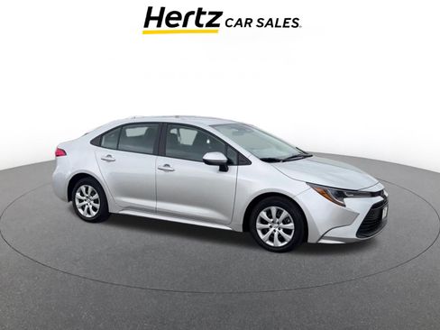 Used 2025 Toyota Corolla LE FWD image 1