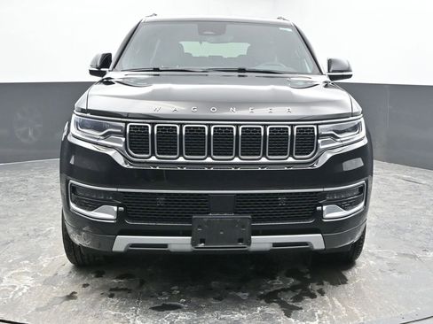 Used 2022 Jeep Wagoneer Series II image 4