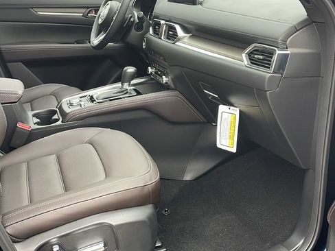 New 2025 MAZDA CX-5 Signature image 34