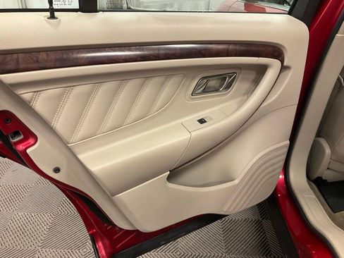 Used 2012 Ford Taurus Limited image 22