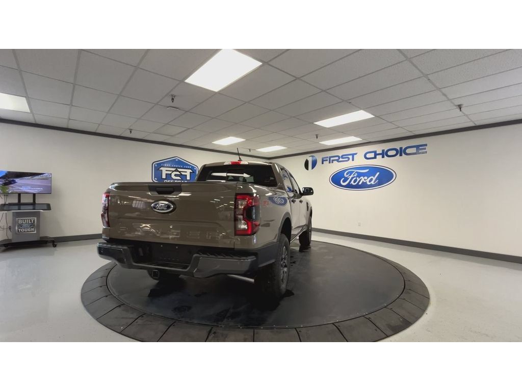 New 2026 Ford Ranger XLT w/ Equipment Group 301A High AWD/4WD image 9