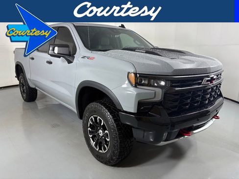 Used 2025 Chevrolet Silverado 1500 ZR2 w/ Technology Package image 1