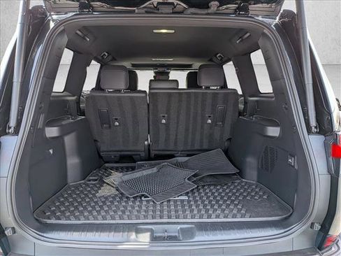 Used 2024 Lexus GX 550 AWD/4WD image 6
