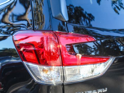 Certified 2022 Subaru Forester Touring w/ Popular Package #2 image 7